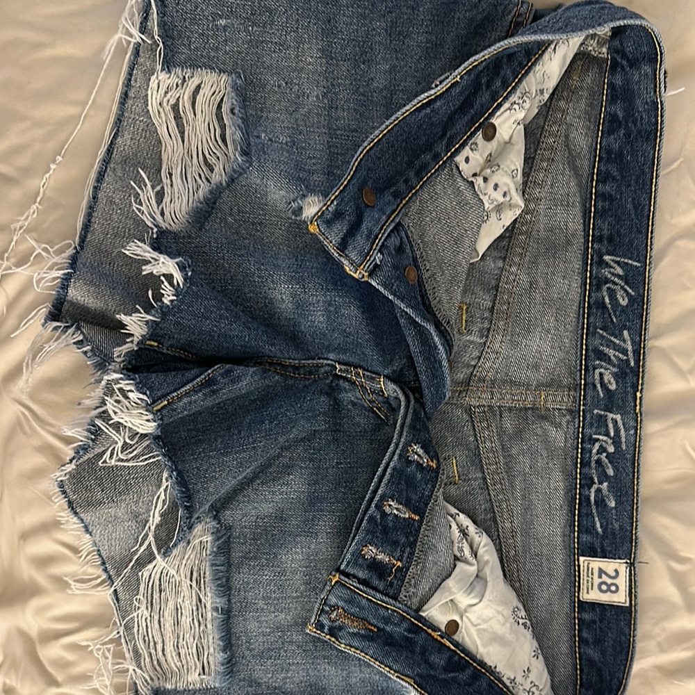 Urban Outfitters Light Blue Distressed Jean Shorts - Picture 5 of 8